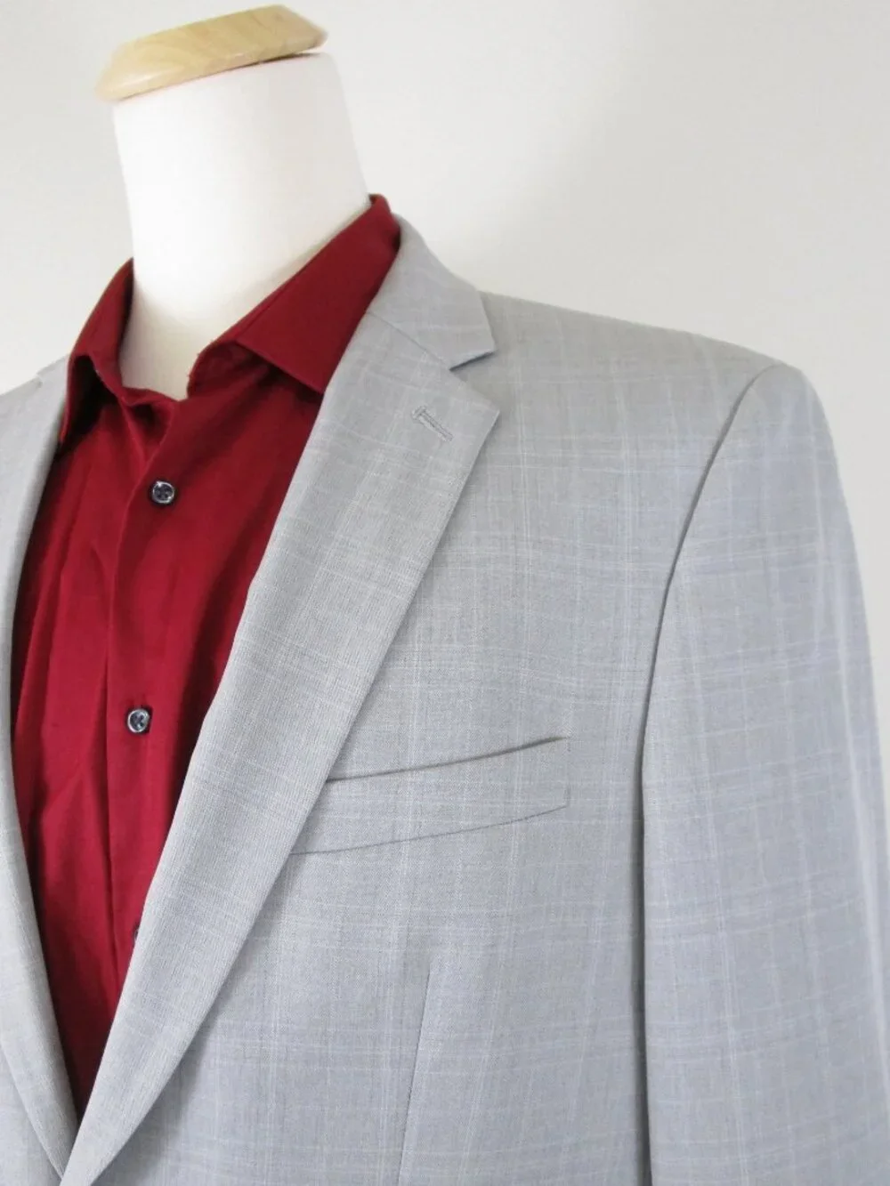 Saddlebred Mens Light Gray Plaid Two Button Suit Size 44R Pants 36 X 30